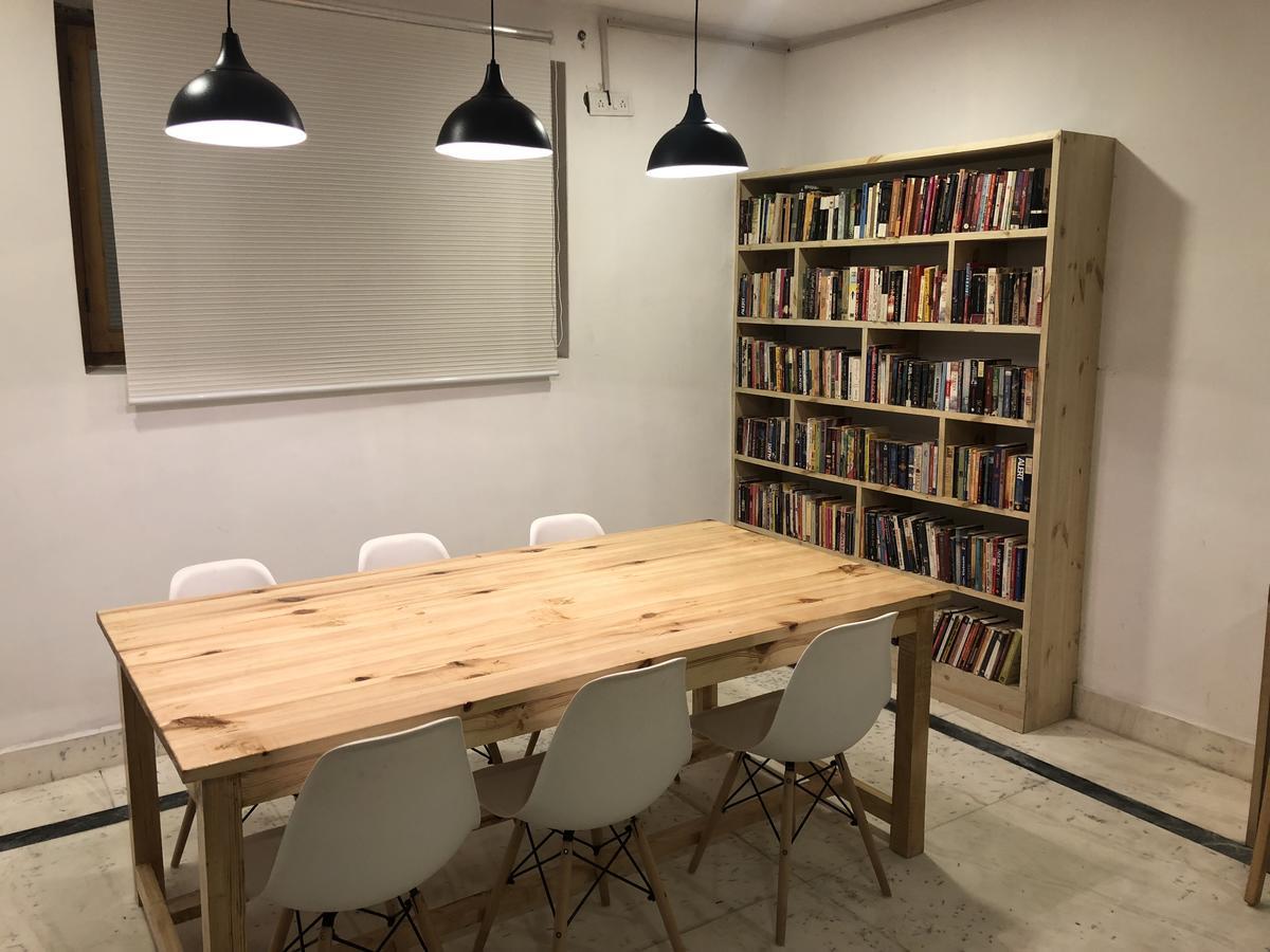 Raybo Hostel Лех Екстериор снимка