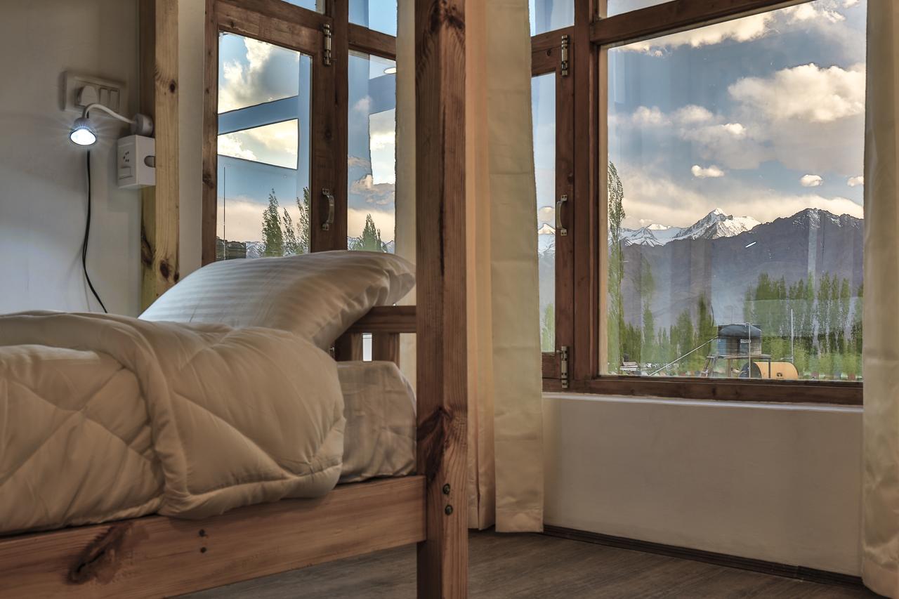 Raybo Hostel Лех Екстериор снимка