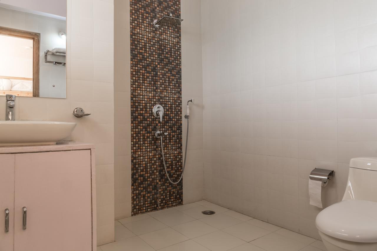 Raybo Hostel Лех Екстериор снимка